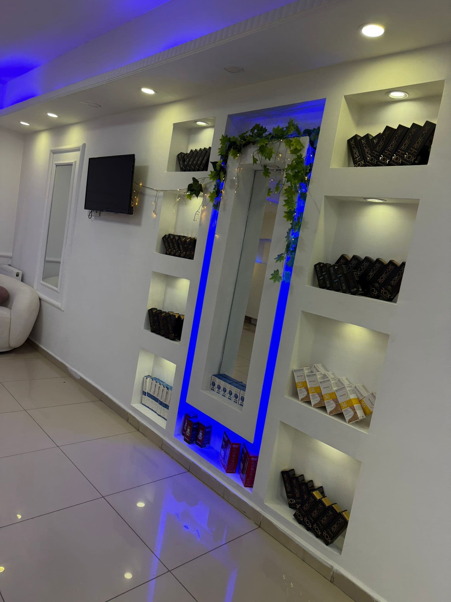 Ayna ve Ürün Alanı